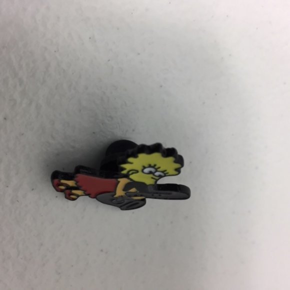 Lisa Simpson Saxophone Pin Lapel Cartoon 90s - Picture 2 of 7